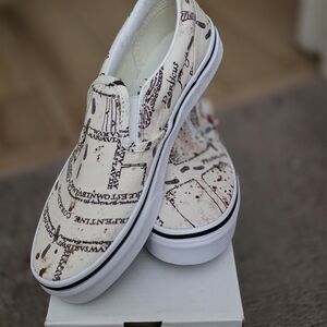 Kids Cream Map Design Slip-On Sneakers